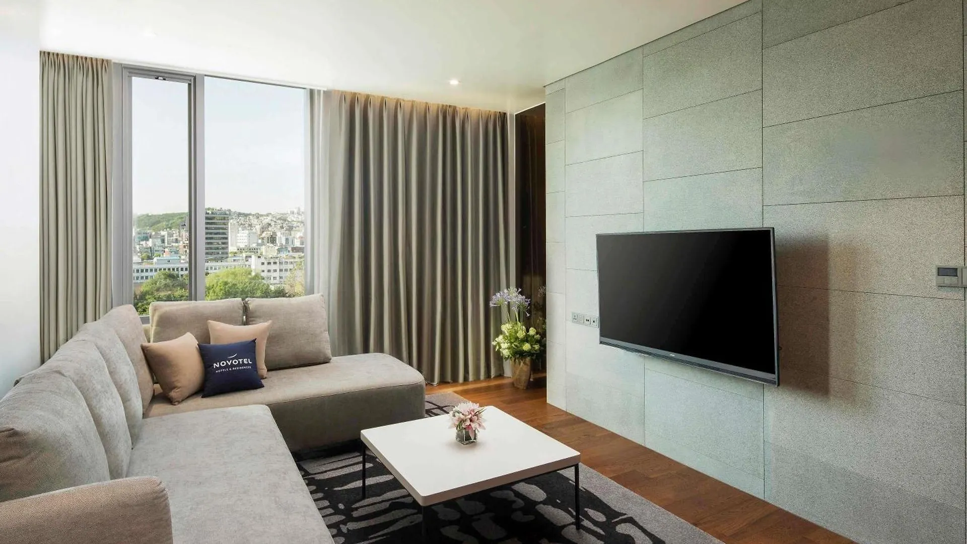 Novotel Ambassador Seoul Dongdaemun Hotels & Residences