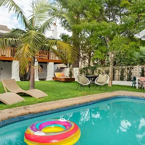 https://neighbourgood-hill.hotels-capetown.com