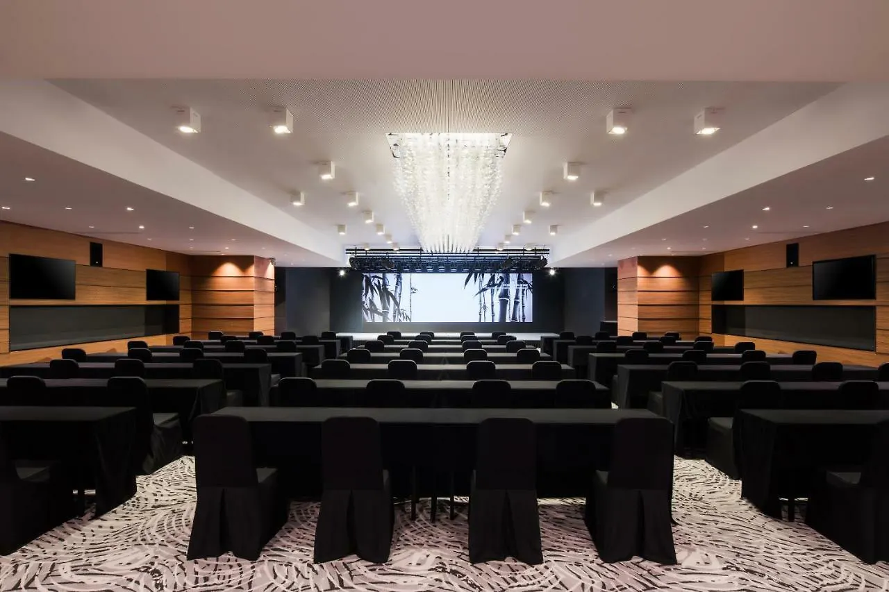 Novotel Ambassador Seoul Dongdaemun Hotels & Residences