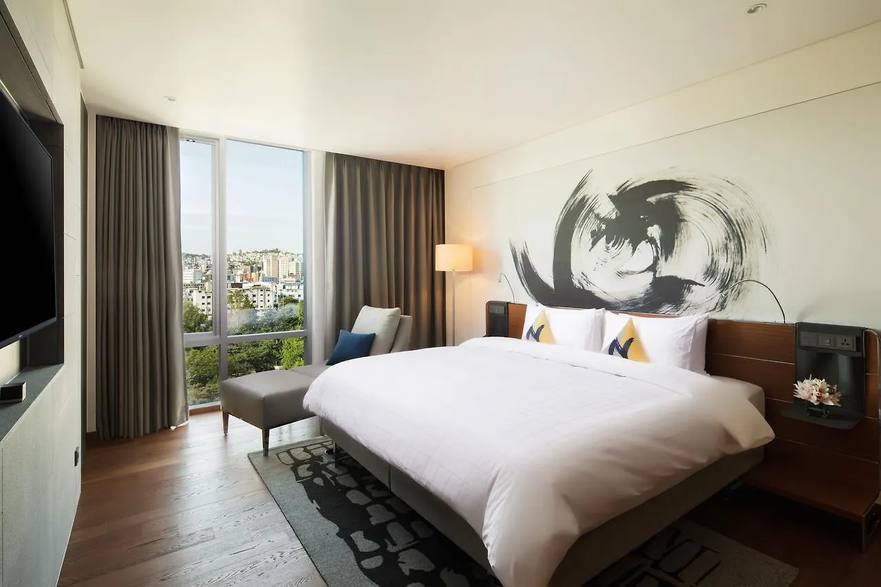 Novotel Ambassador Seoul Dongdaemun Hotels & Residences 5*,